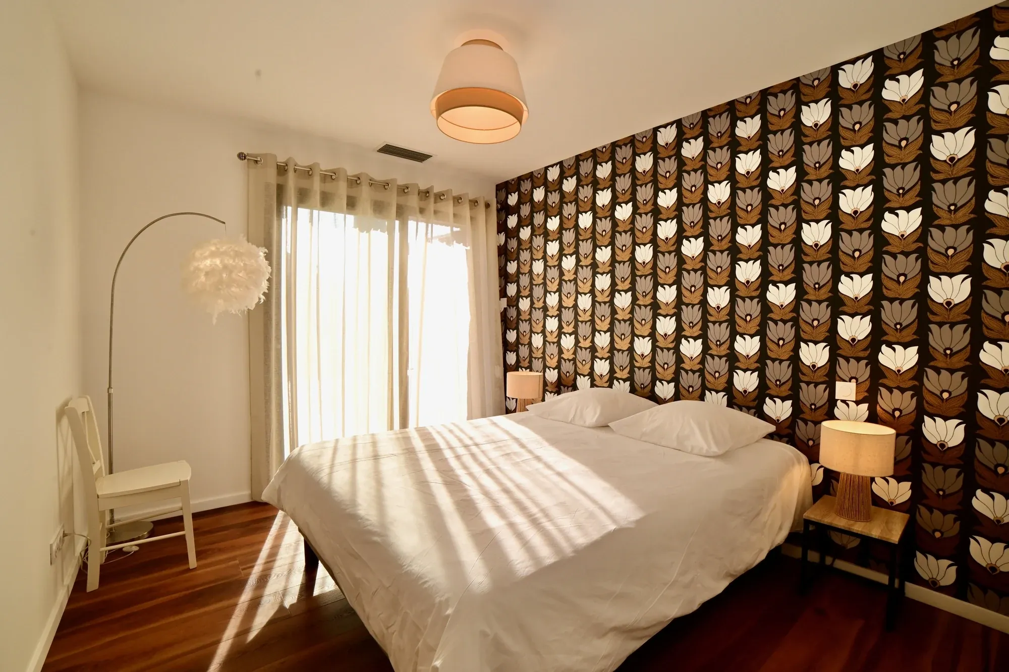 Chambre 1 avec lit queen size